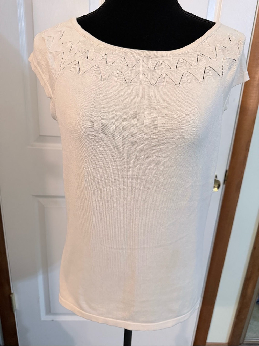 Isaac Mizrahi Cream Knit Scoop Neck Tank with Eyelet Trim